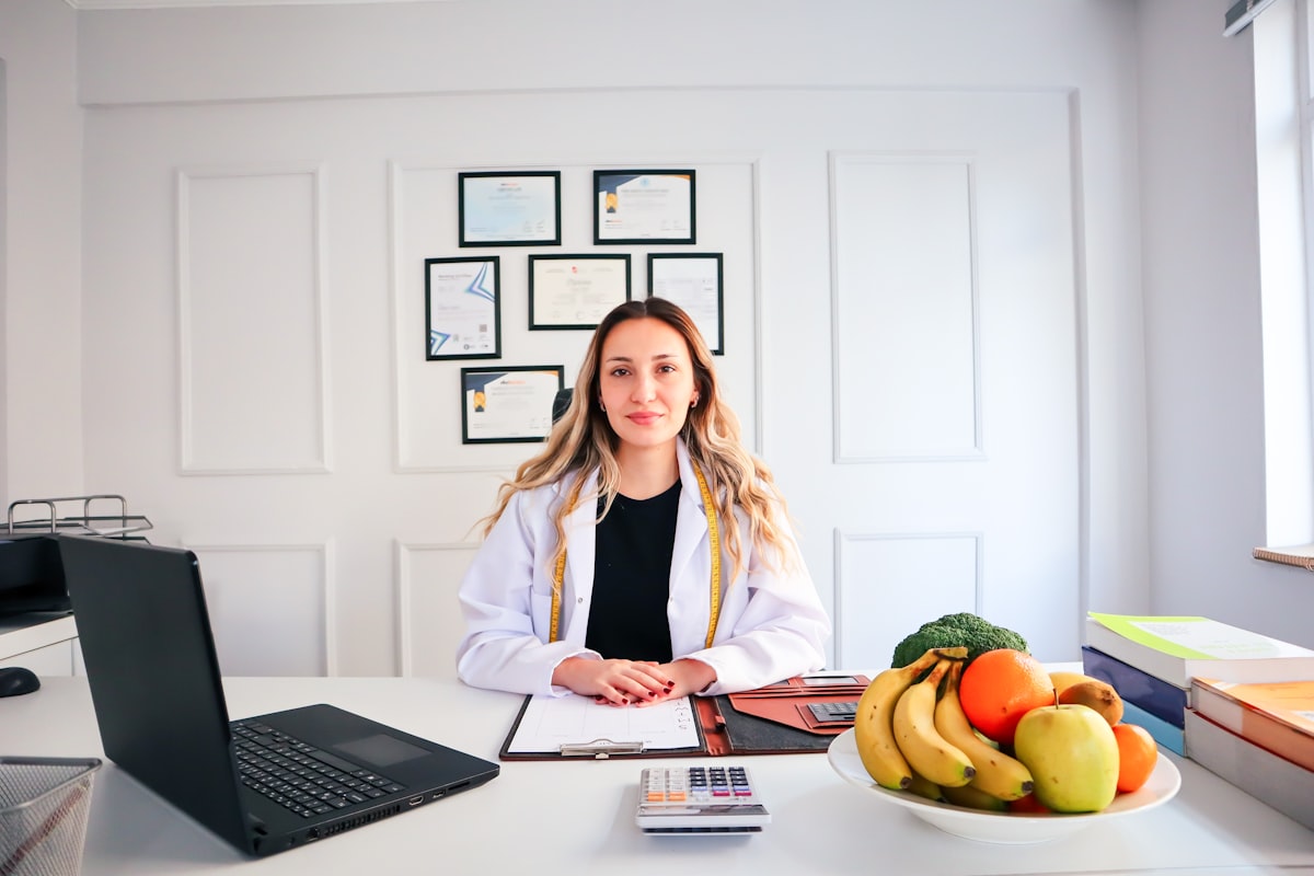 Nutritional counselor working with client